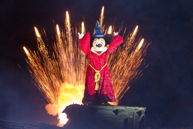 Fantasmic Sorcerer Mickey